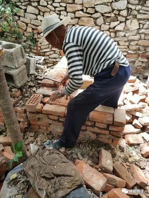 阴平镇夯实“一修一补一行动”，扎实提升贫困户生活质量系列之房屋修缮